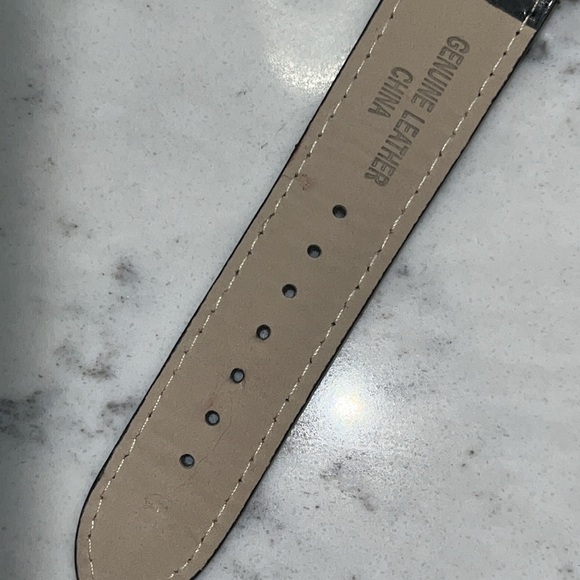 Walt Disney World Magical Mickey Limited Release Watch EUC Like New - Picture 9 of 12